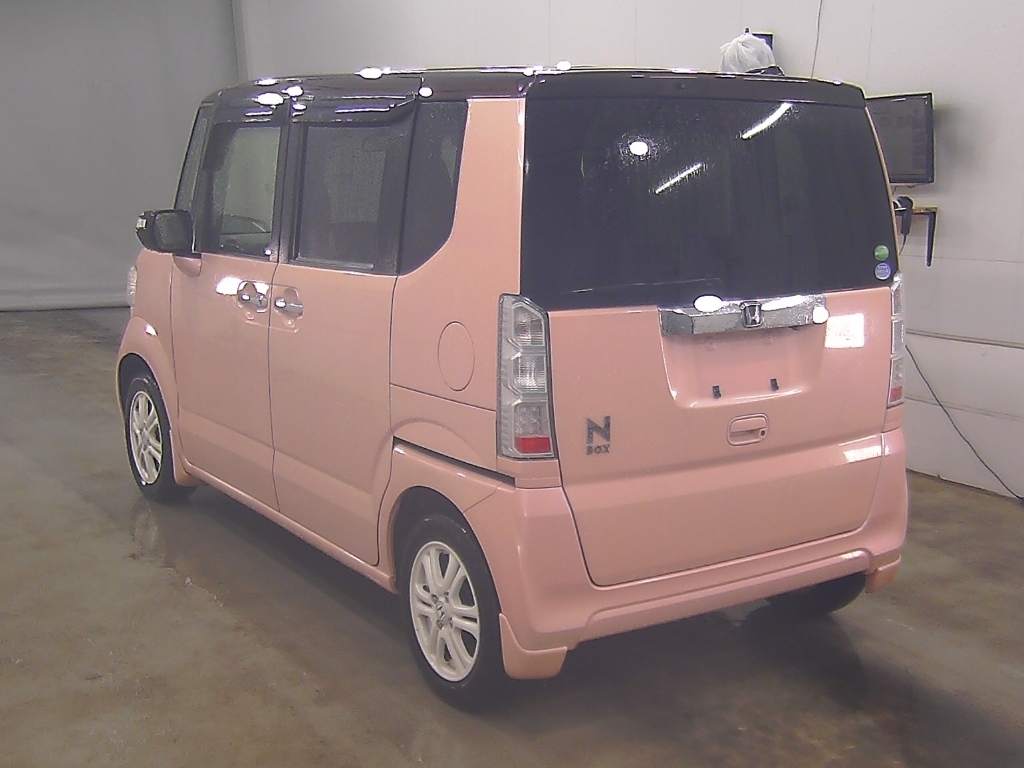 HONDA N-BOX