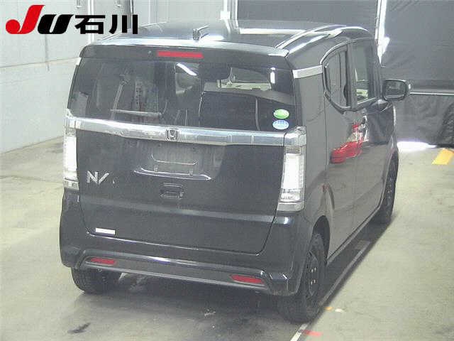 HONDA N-BOX SLASH
