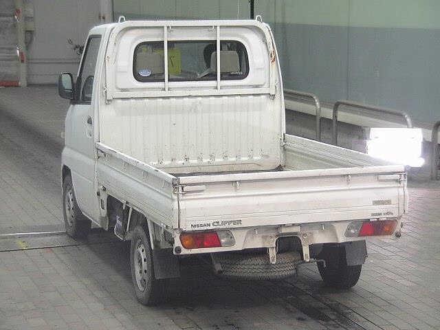 NISSAN CLIPPER