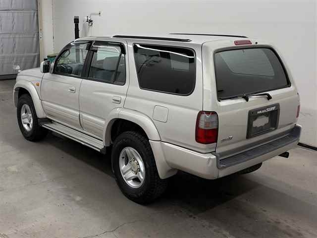 TOYOTA HILUX SURF