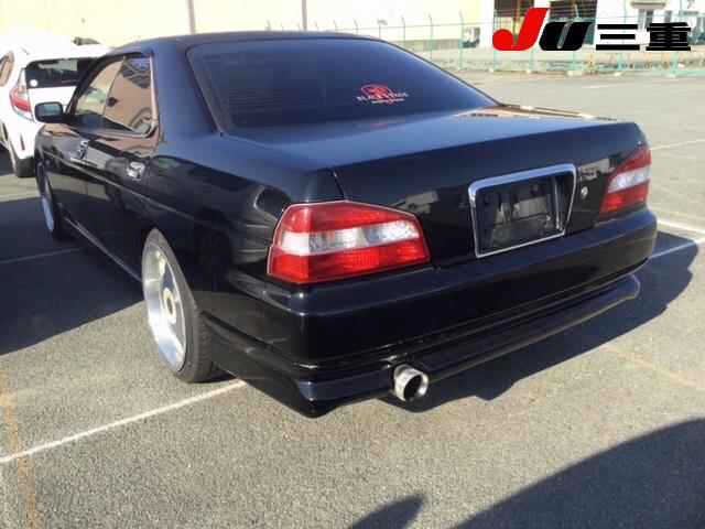 NISSAN LAUREL