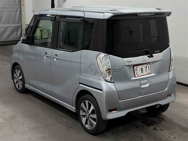 MITSUBISHI EK SPACE