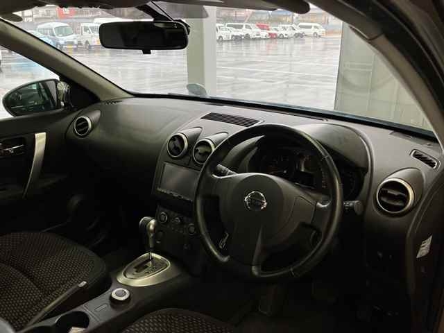 NISSAN DUALIS