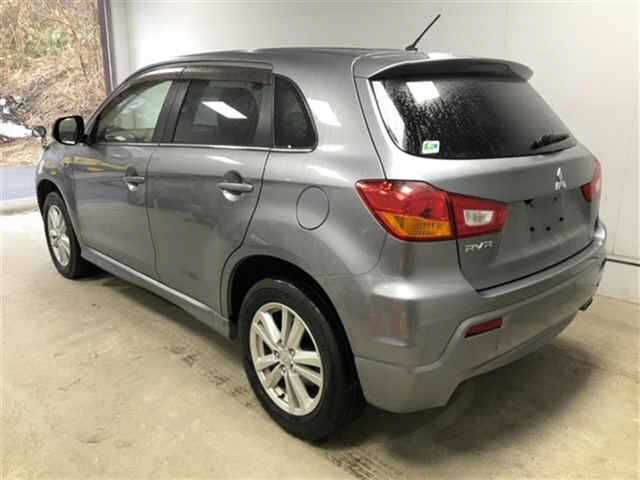 MITSUBISHI RVR