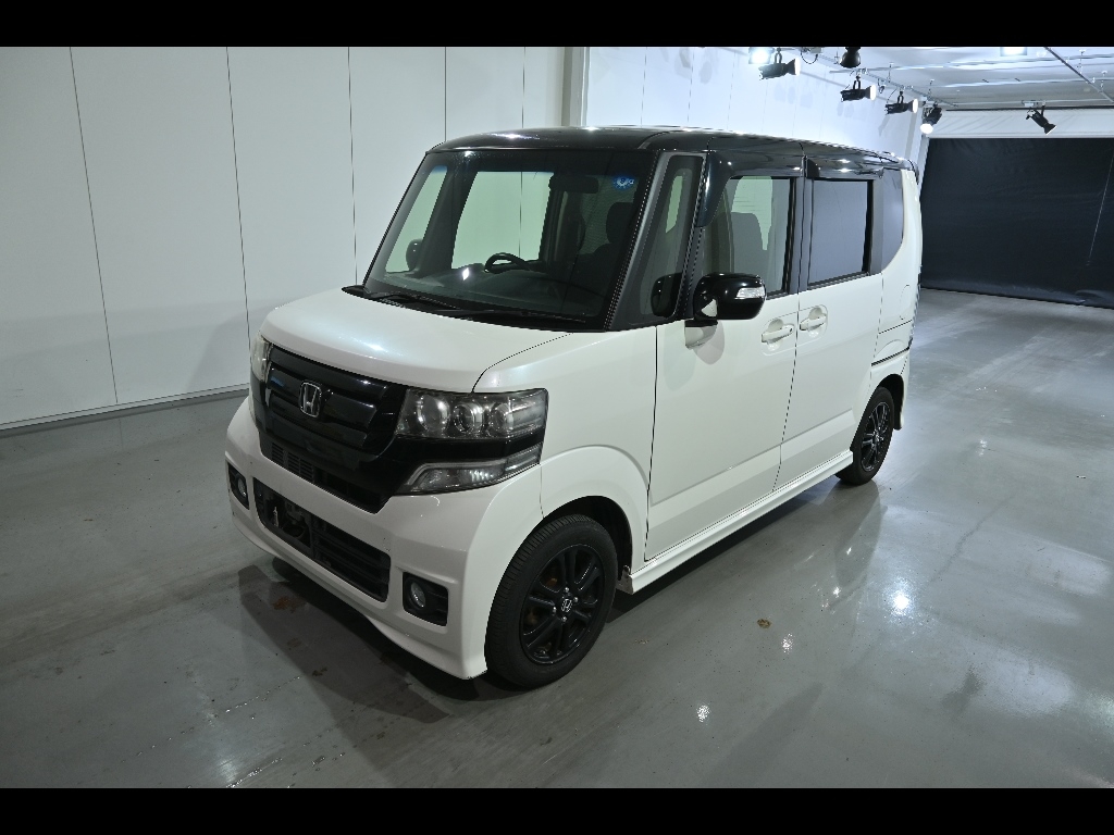 HONDA N-BOX