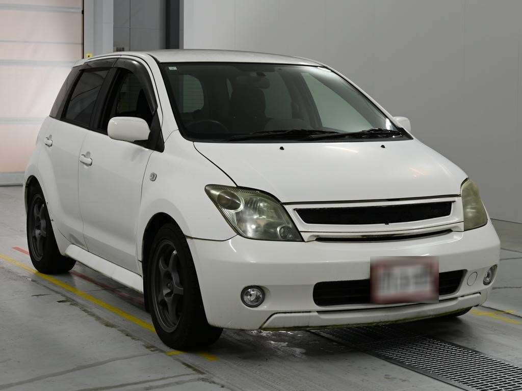 TOYOTA IST