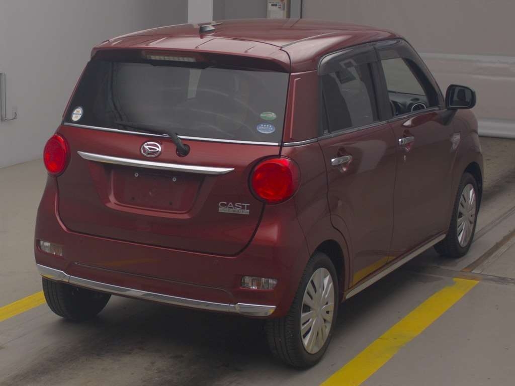 DAIHATSU CAST