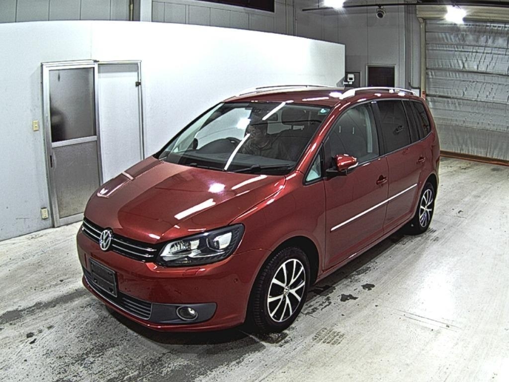 VOLKSWAGEN TOURAN