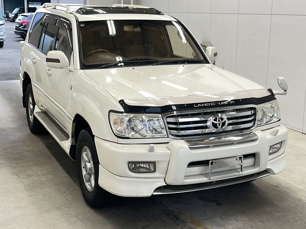 TOYOTA LAND CRUISER