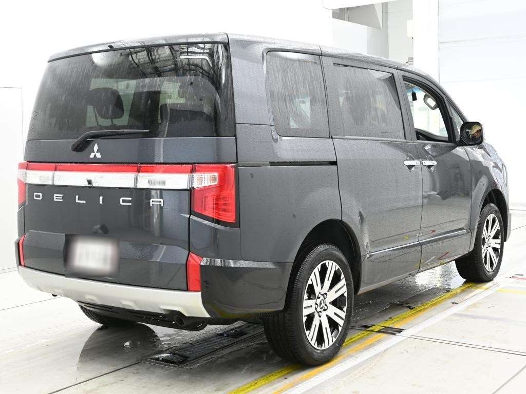 MITSUBISHI DELICA D:5