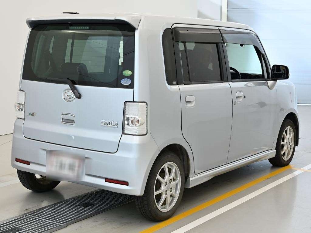 DAIHATSU MOVE CONTE