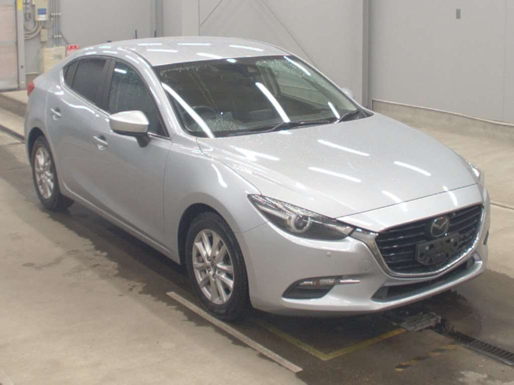 MAZDA AXELA