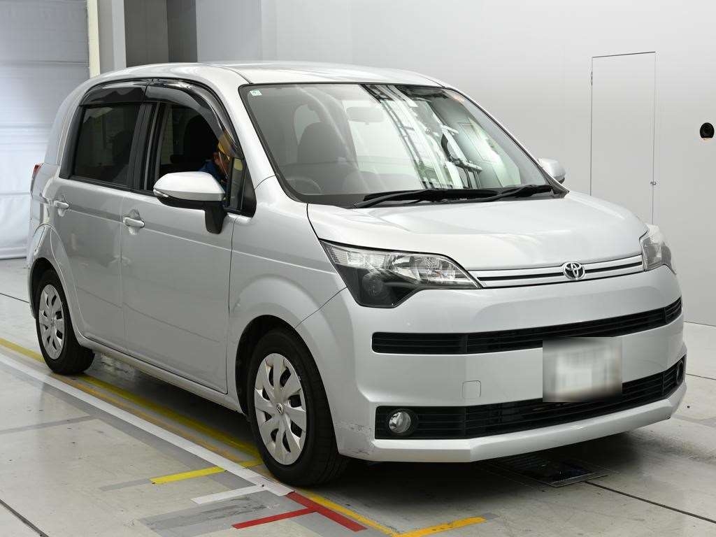 TOYOTA SPADE