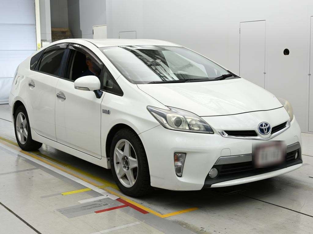 TOYOTA PRIUS PHV