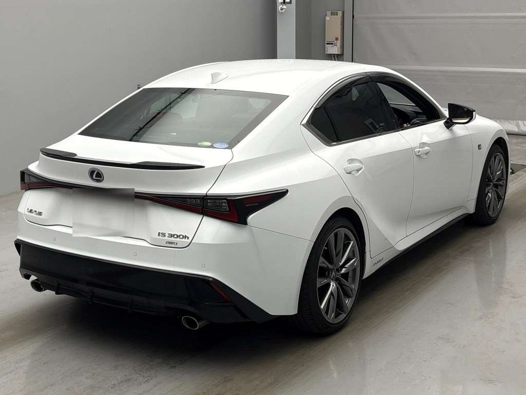 LEXUS IS300H