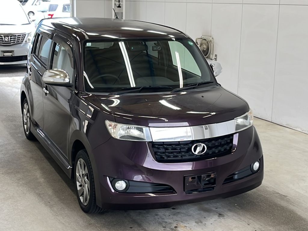 TOYOTA BB