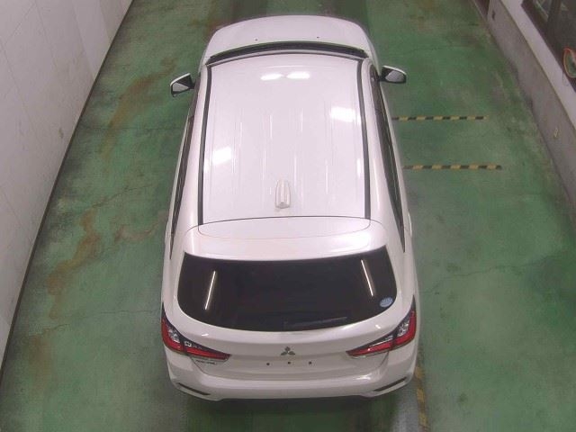 MITSUBISHI RVR