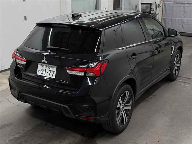 MITSUBISHI RVR