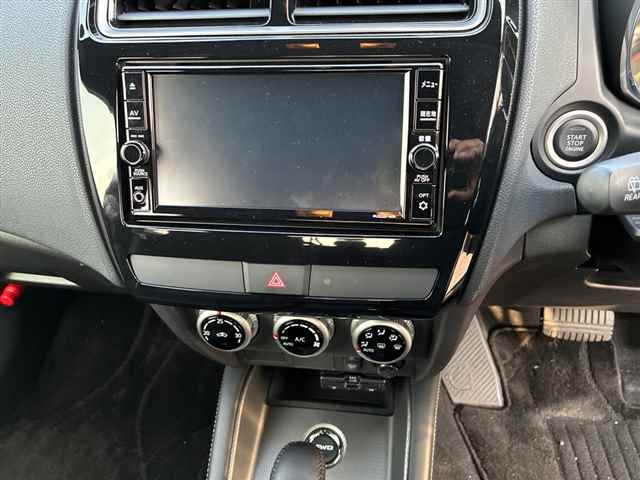MITSUBISHI RVR