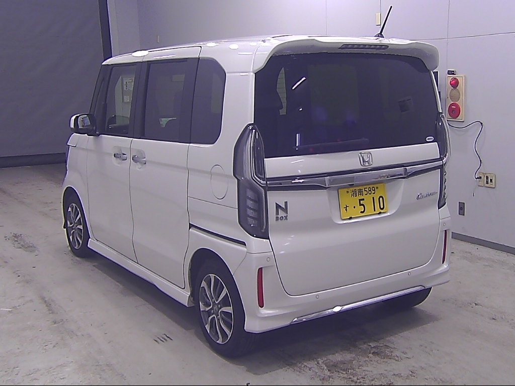 HONDA N-BOX