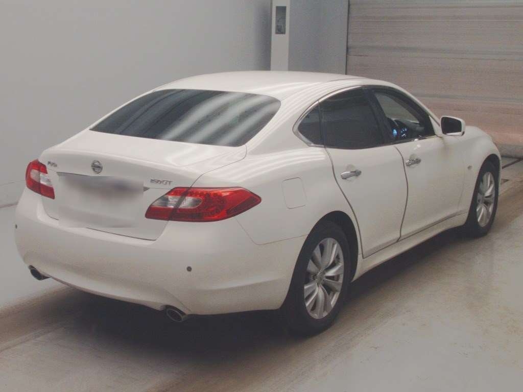 NISSAN FUGA
