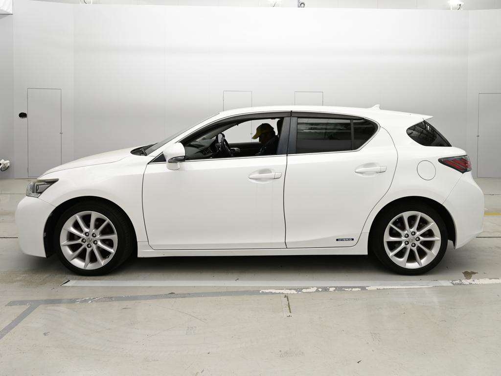 LEXUS CT200H