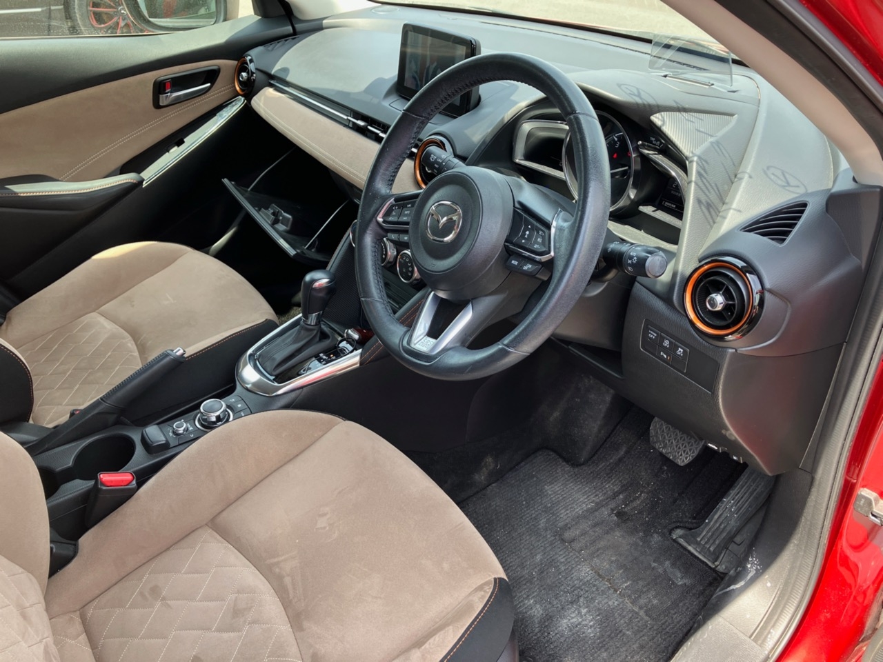 MAZDA DEMIO