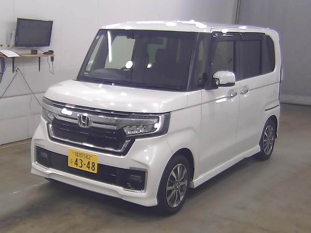 HONDA N-BOX