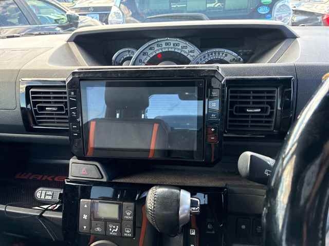 DAIHATSU WAKE