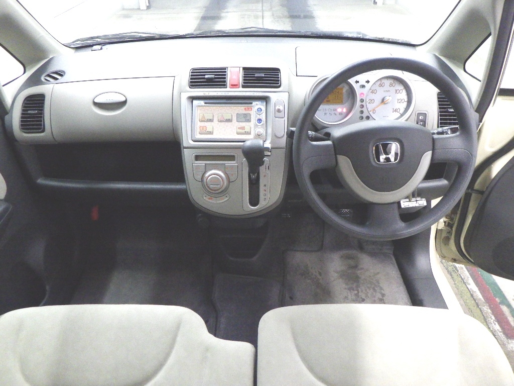 HONDA LIFE