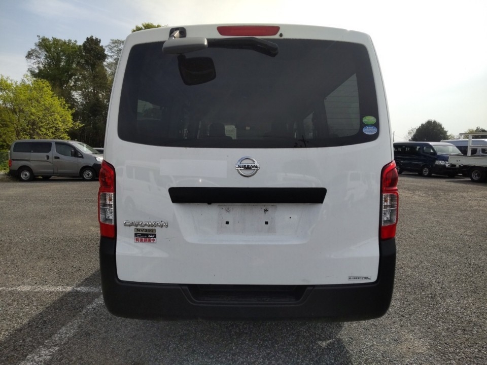 NISSAN NV350 CARAVAN