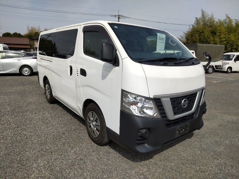NISSAN NV350 CARAVAN