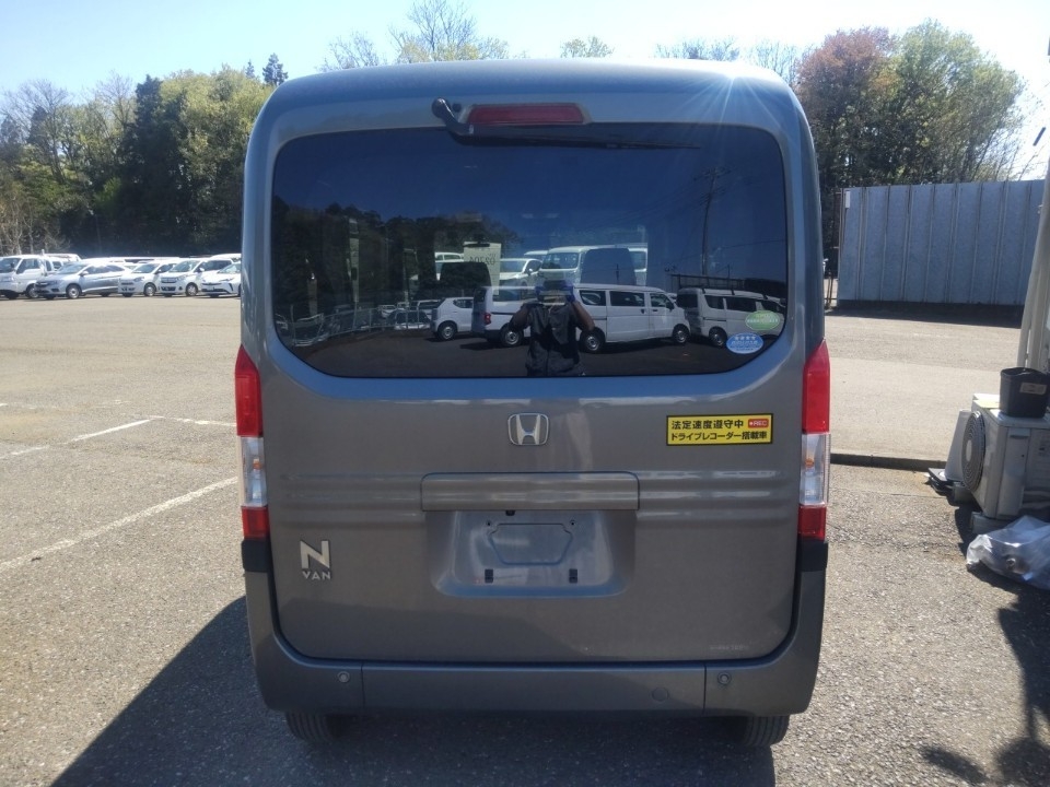 HONDA N-VAN