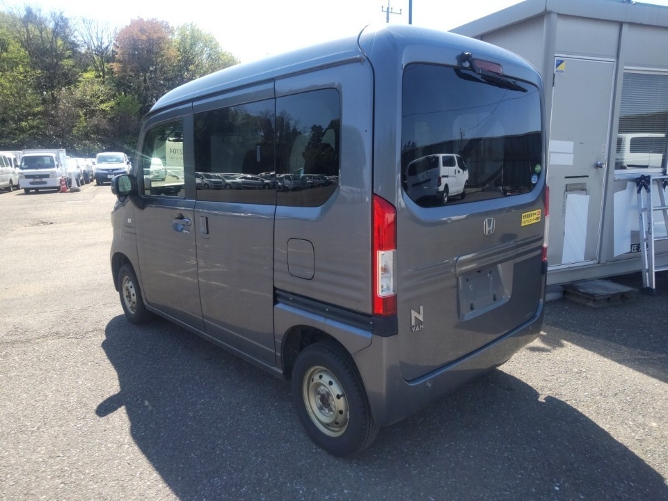 HONDA N-VAN