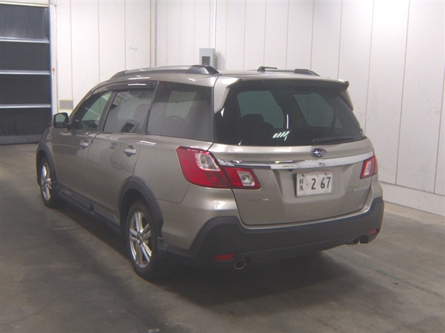 SUBARU EXIGA CROSSOVER 7