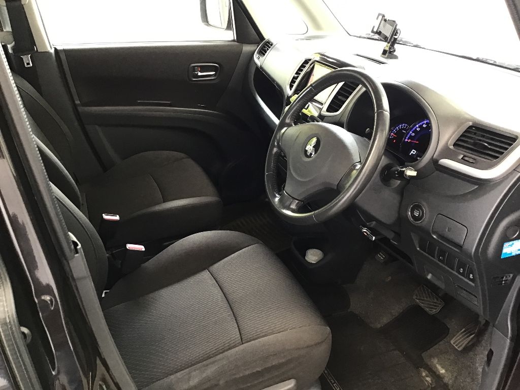 MITSUBISHI DELICA D:2