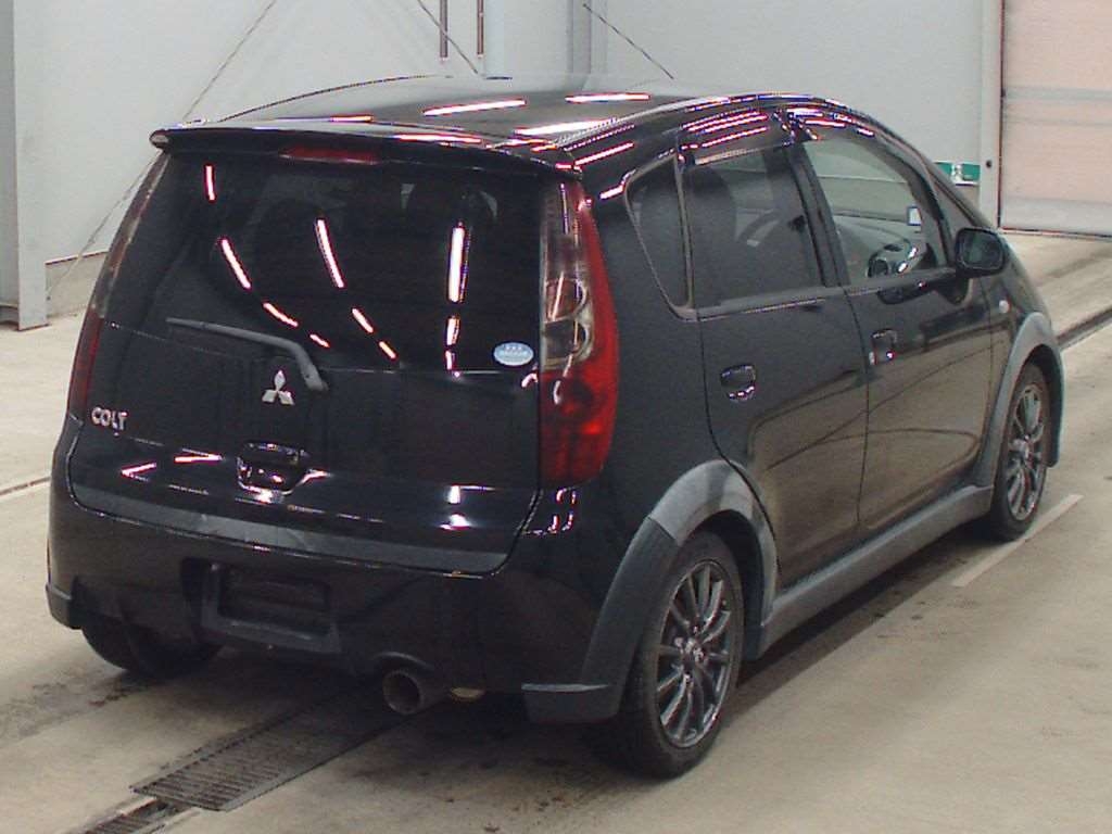 MITSUBISHI COLT