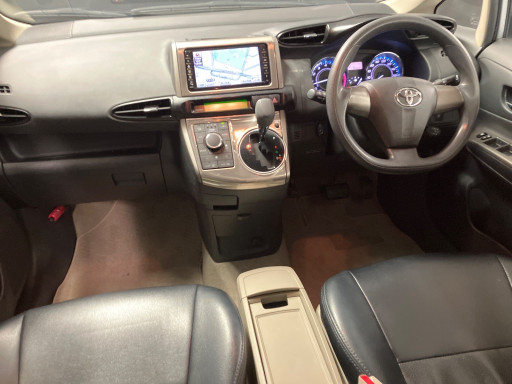TOYOTA WISH