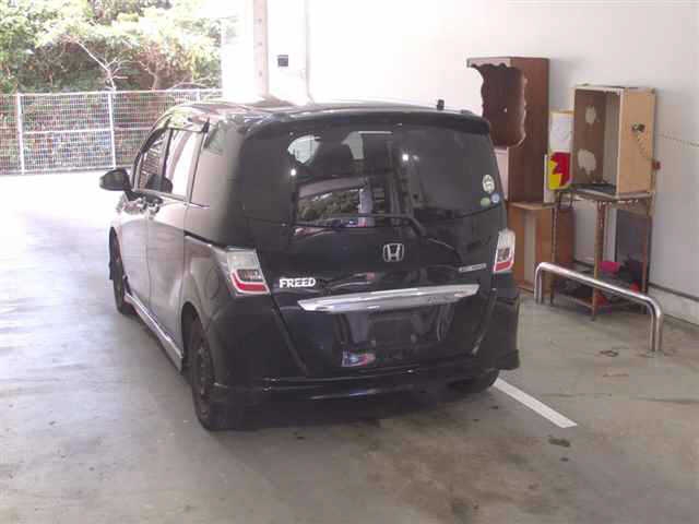 HONDA FREED