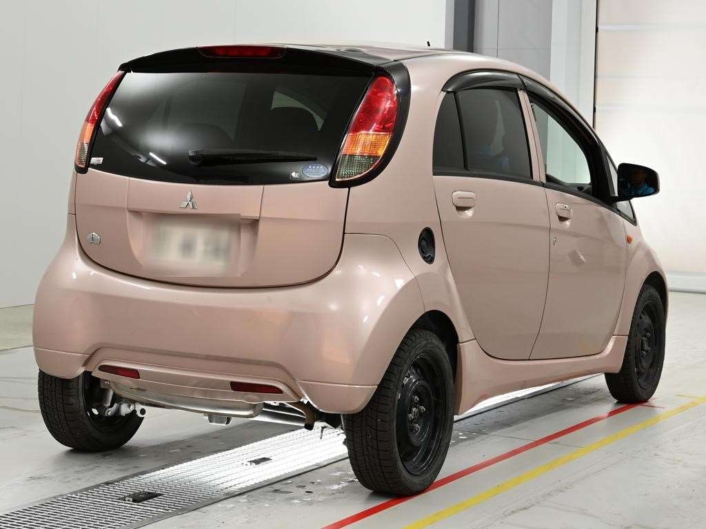 MITSUBISHI I