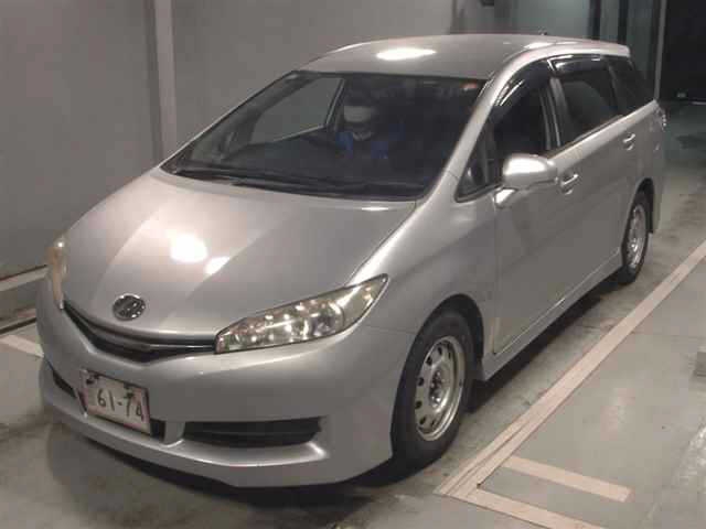 TOYOTA WISH