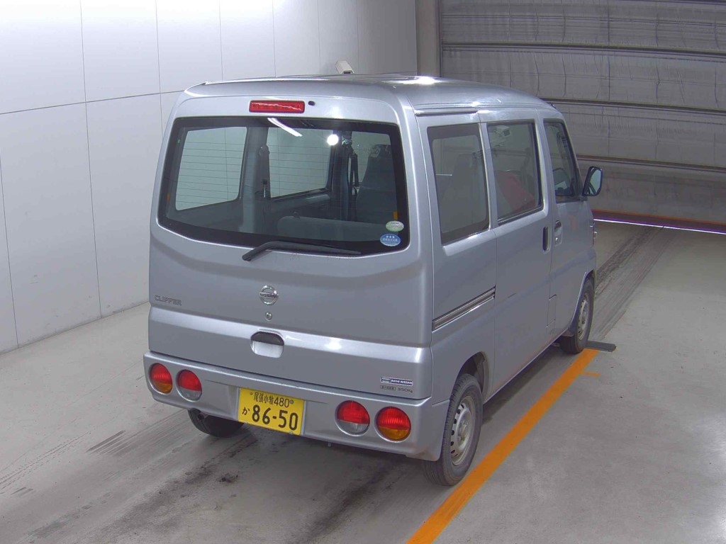 NISSAN CLIPPER