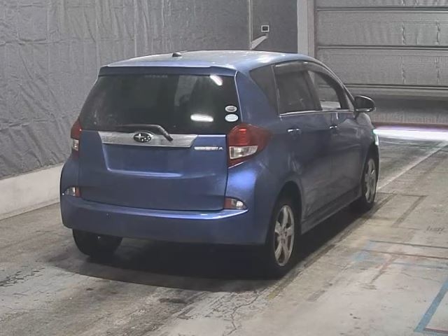 SUBARU TREZIA