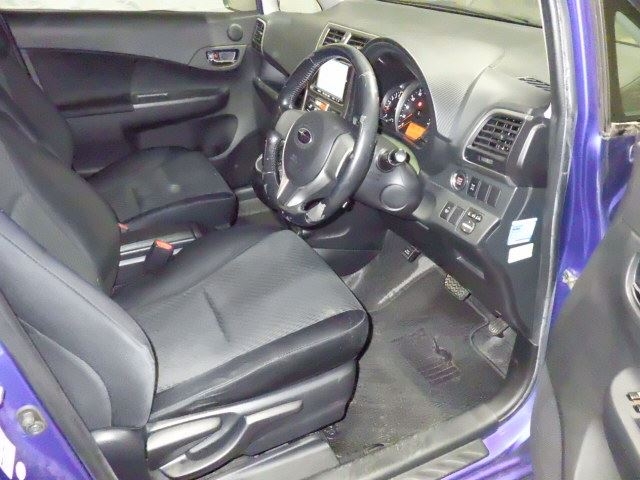 SUBARU TREZIA