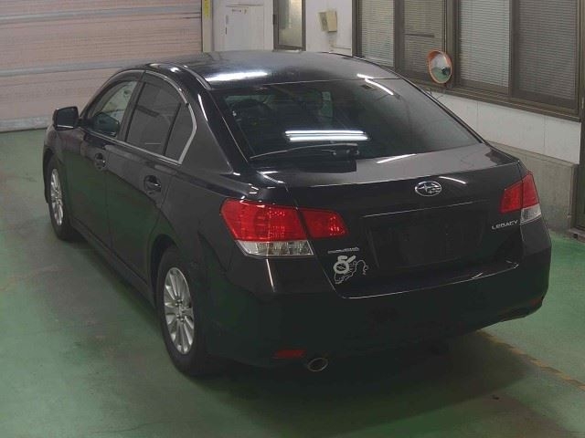 SUBARU LEGACY B4