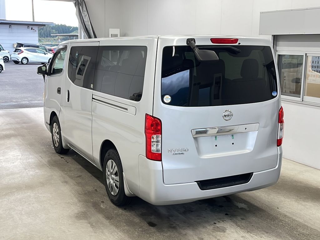 NISSAN NV350 CARAVAN