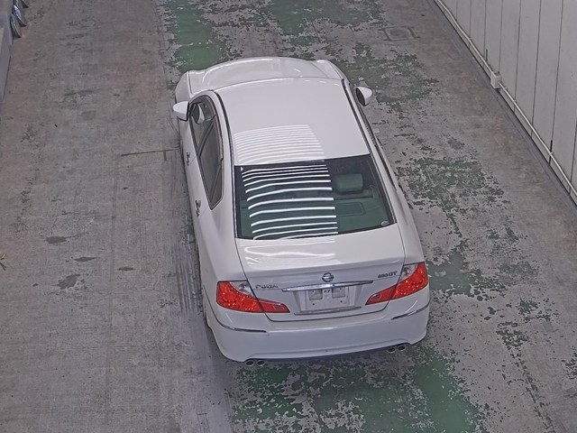 NISSAN FUGA