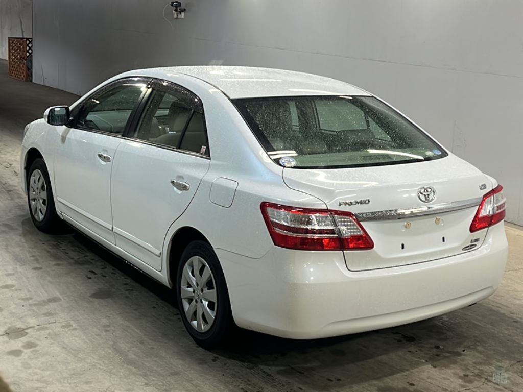 TOYOTA PREMIO