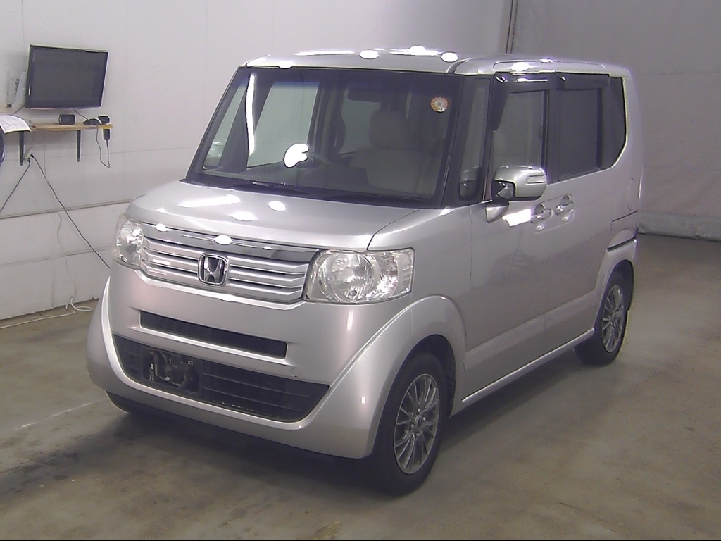 HONDA N-BOX