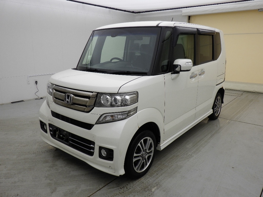 HONDA N-BOX